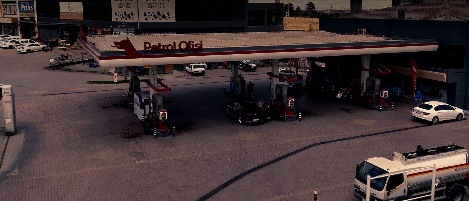 Telefoncular Petrol Kamyon Garajı istasyonu